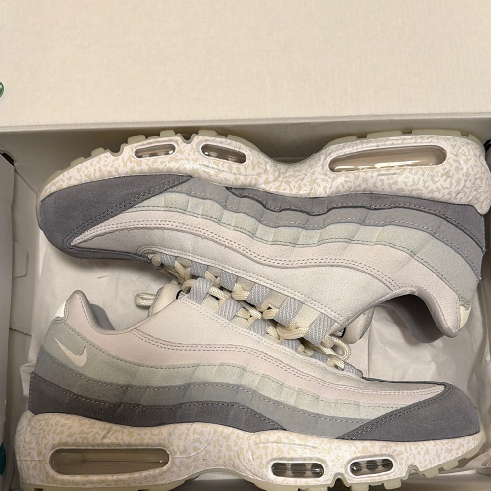 Nike Air Max 95 - Picture 10 of 11